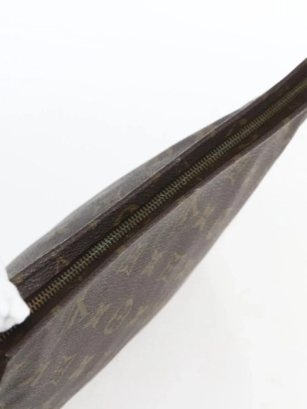 LOUIS VUITTON Monogram Poche Toilette 26 Pouch M47542 LV Auth am10716